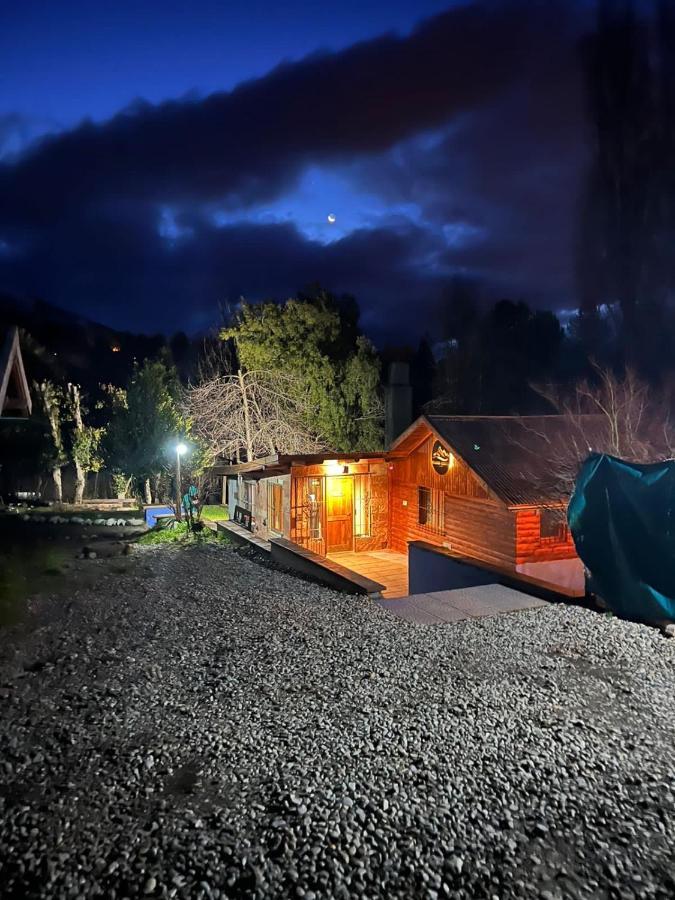 Cuatro Cerros Hostel San Carlos de Bariloche Eksteriør bilde